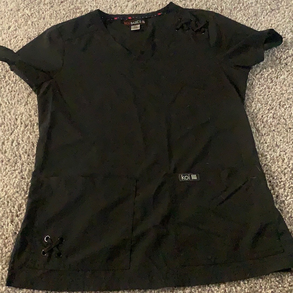 koi scrub top